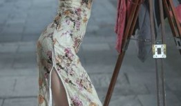 中式旗袍为何上面修身，下面开个叉？是一种“奇技淫巧”吗？