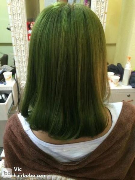 染发颜色绿色搭配哪个？